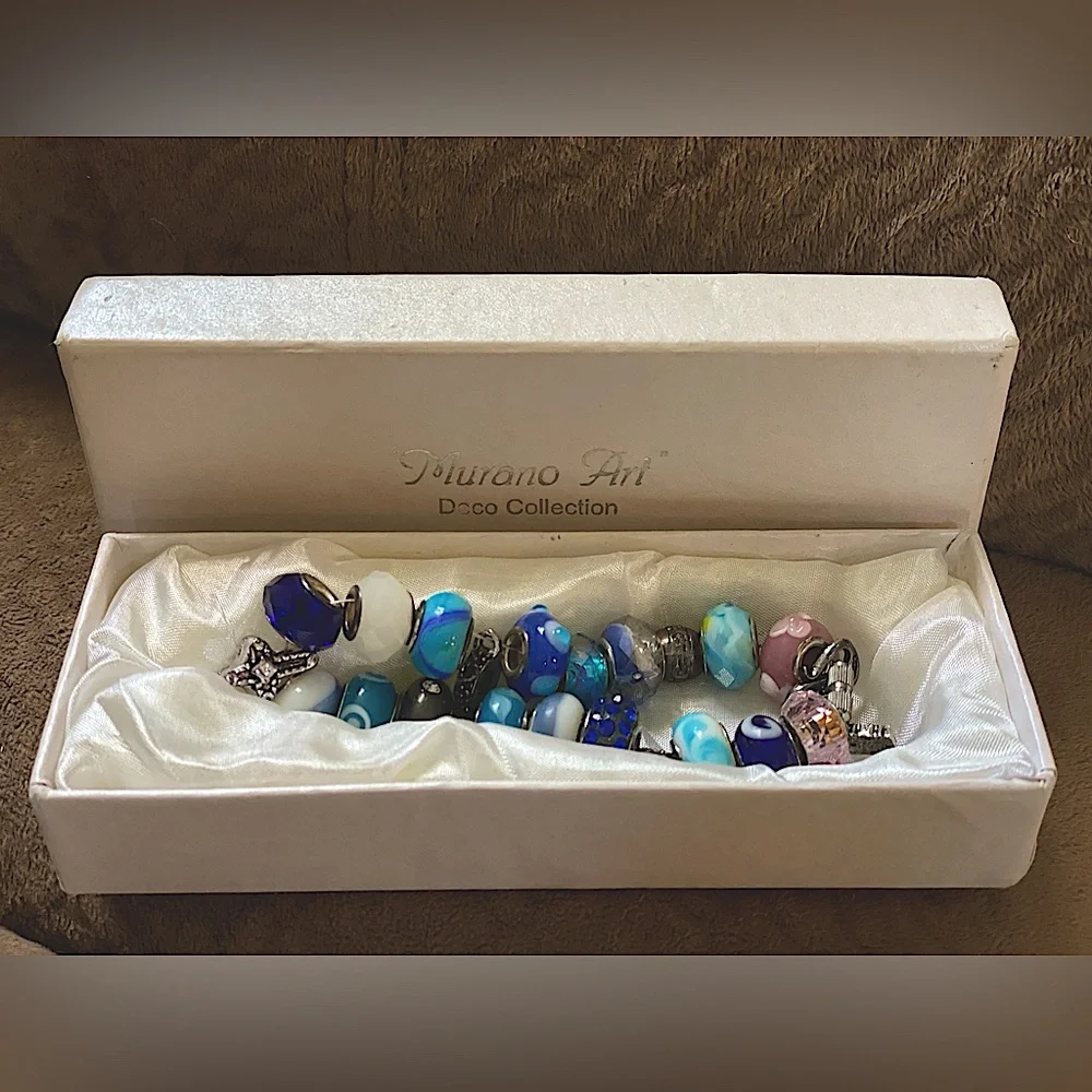 Handmade Bracelet with Charms and Blown Glass Beads - Picture 4 of 13